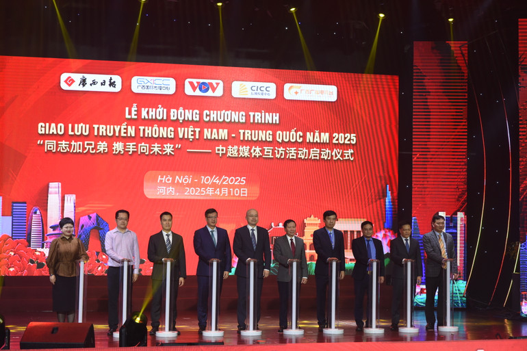 Lễ khởi động chương trình "Giao lưu truyền thông Việt Nam-Trung Quốc 2025"