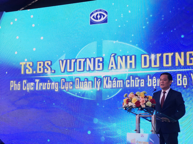 Tiến sĩ, bác sĩ Vương Ánh Dương, Phó Cục trưởng Cục Quản lý Khám, chữa bệnh (Bộ Y tế) phát biểu tại sự kiện.