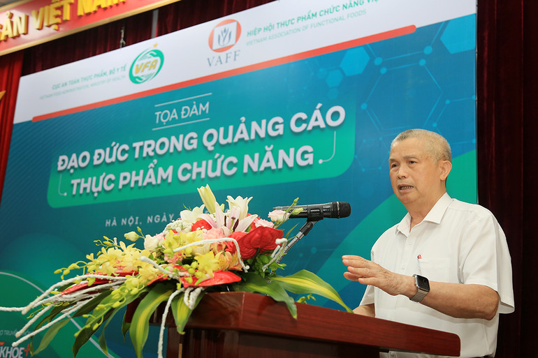 Phó Giáo sư, Tiến sĩ Trần Đáng, Chủ tịch Hiệp hội thực phẩm chức năng Việt Nam.