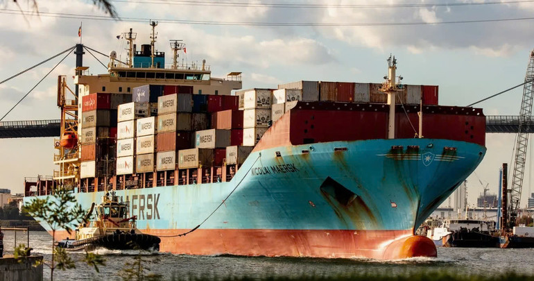 Cứu nạn kịp thời 18 thuyền viên Việt Nam gặp tai nạn nguy hiểm trên vùng biển quốc tế ảnh 2