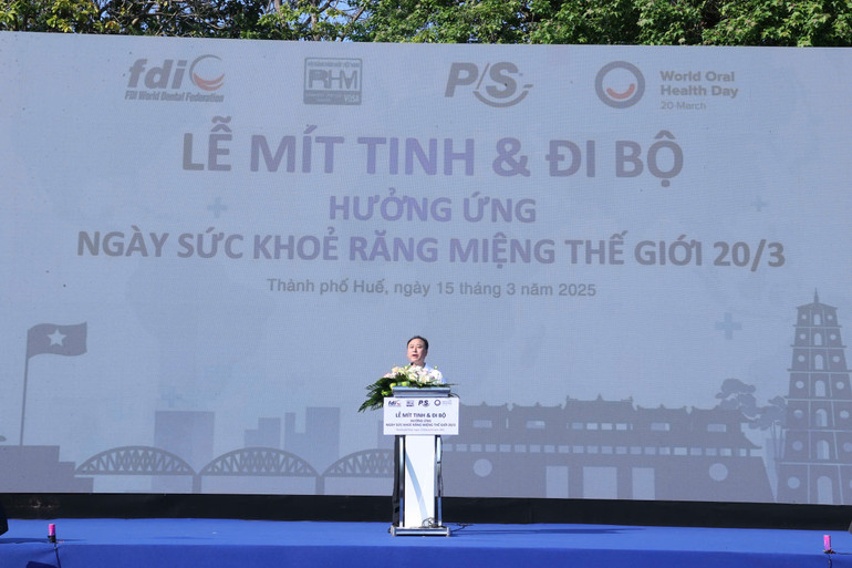 Phó Giáo sư, Tiến sĩ Trần Cao Bính, Chủ tịch Hội Răng Hàm Mặt Việt Nam phát biểu tại sự kiện.