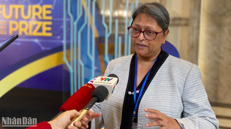 Giáo sư Quarraisha Abdool Karim cho biết bà sẵn sàng hỗ trợ các nhà khoa học trẻ Việt Nam.