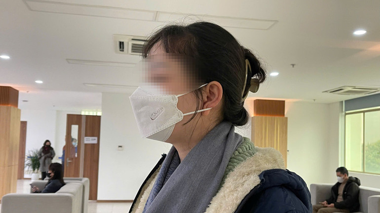 Bệnh nhân H. chia sẻ về quá trình điều trị bệnh ung thư vú và hy vọng lần này sẽ đủ điều kiện để phẫu thuật tái tạo vòng 1 miễn phí. Bệnh nhân H. chia sẻ về quá trình điều trị bệnh ung thư vú và hy vọng lần này sẽ đủ điều kiện để phẫu thuật tái tạo vòng 1 miễn phí.