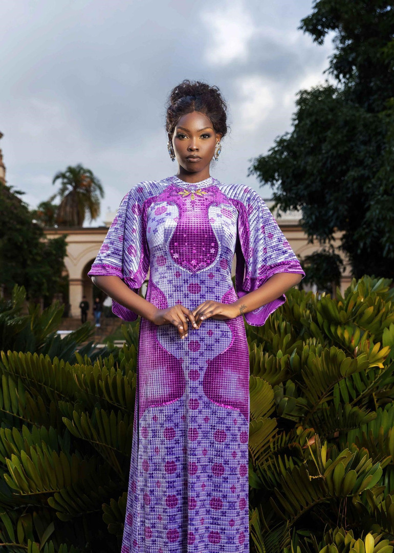 Hiệu ứng thị giác đặc biệt trên chất liệu vải nhung.