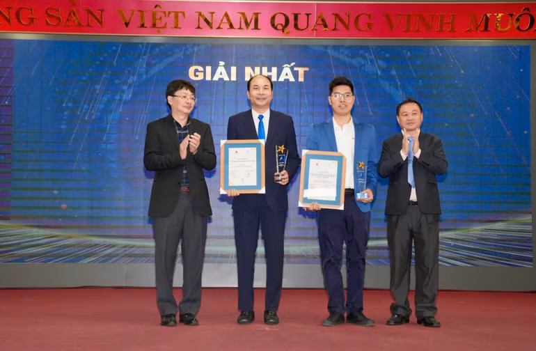 Các đơn vị đạt giải Nhất Giải thưởng Hiệu quả năng lượng trong công trình xây dựng năm 2024. Các đơn vị đạt giải Nhất Giải thưởng Hiệu quả năng lượng trong công trình xây dựng năm 2024.