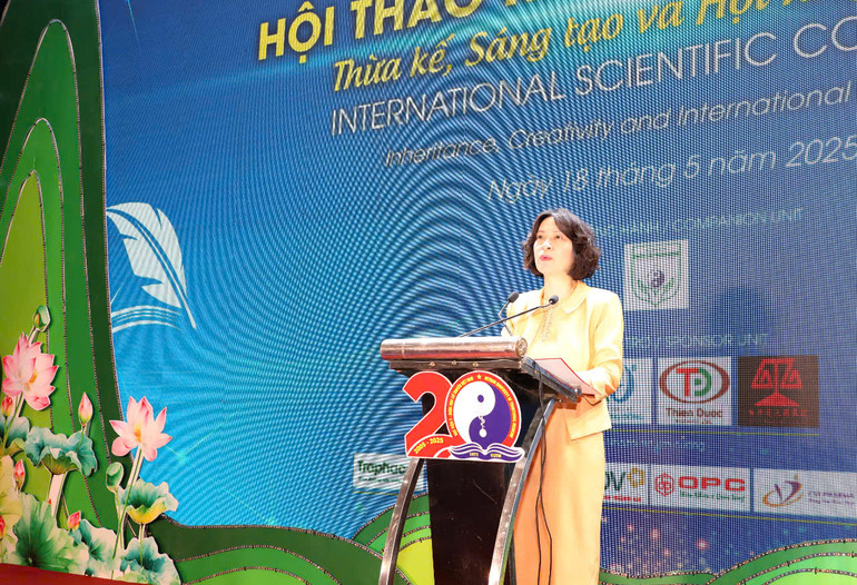 Thứ trưởng Y tế Nguyễn Thị Liên Hương phát biểu.