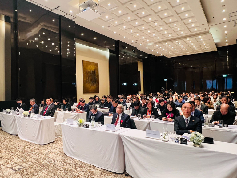 Các đại biểu Nhật Bản và Việt Nam tham dự hội thảo.