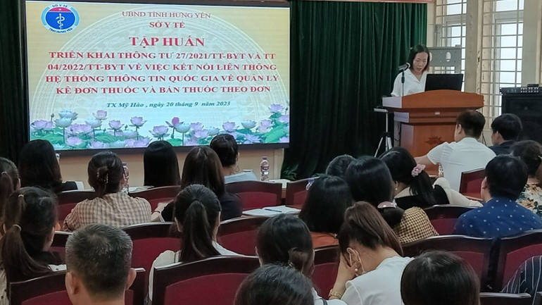 Triển khai tập huấn liên thông đơn thuốc điện tử.