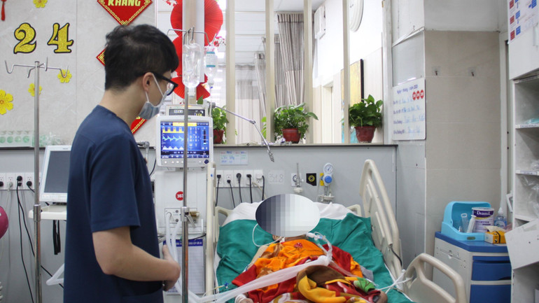 Nhiều ca nhập viện bị suy hô hấp.