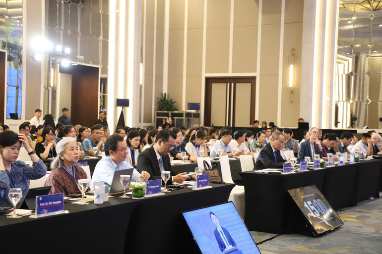 Toàn cảnh hội thảo.