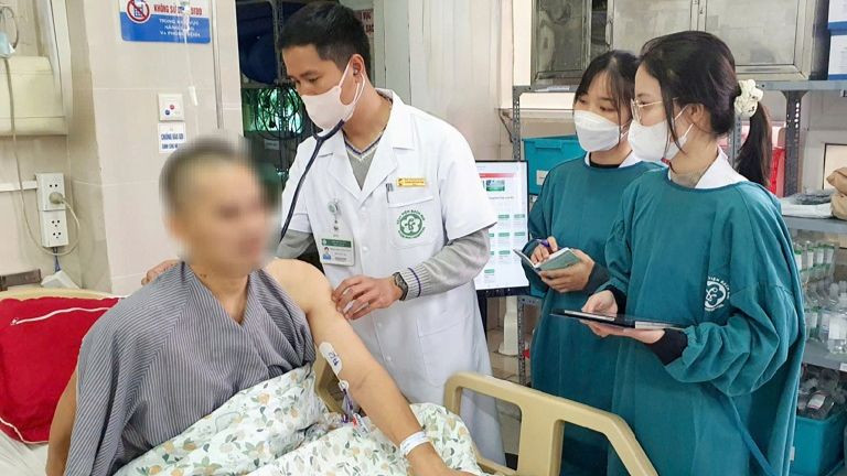 Giành giật sự sống cho bệnh nhân hai lần "cận kề cửa tử" ảnh 1 Giành giật sự sống cho bệnh nhân hai lần "cận kề cửa tử" ảnh 1