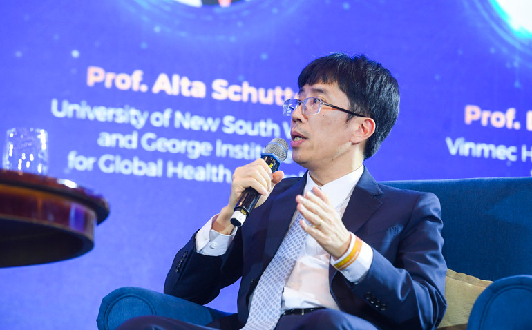 Phó Giáo sư, Tiến sĩ Mai Duy Tôn, Giám đốc Trung tâm Đột quỵ, Bệnh viện Bạch Mai.