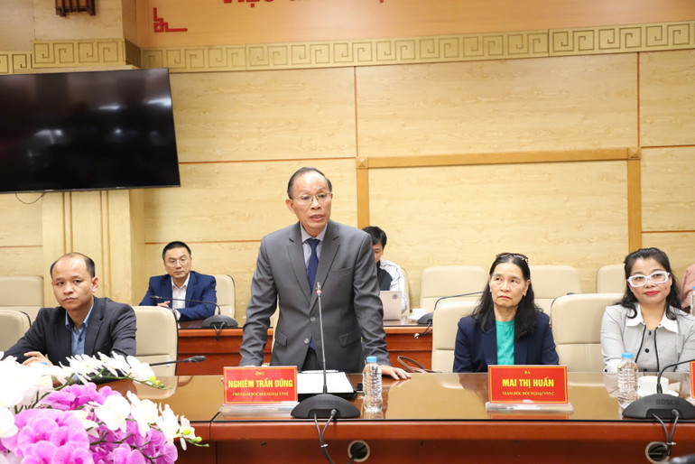 Bác sĩ Nghiêm Trần Dũng, đại diện VNVC, phát biểu.