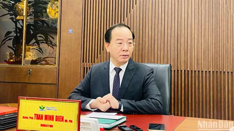 Phó Giáo sư, Tiến sĩ Trần Minh Điển, Giám đốc Bệnh viện Nhi Trung ương.