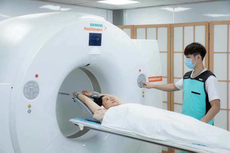 Hệ thống Siemens Biograph mCT 64 PET_CT full AI lần đầu tiên có mặt tại Việt Nam. Hệ thống Siemens Biograph mCT 64 PET_CT full AI lần đầu tiên có mặt tại Việt Nam.