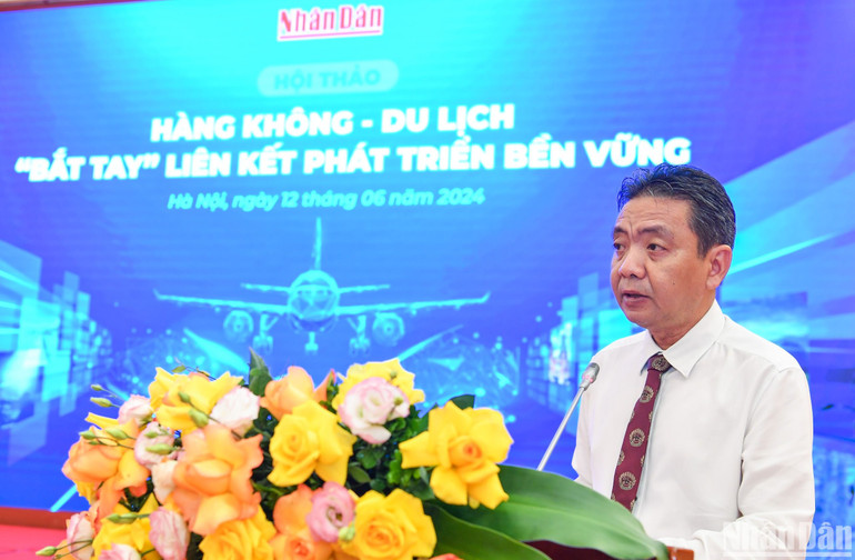 Đồng chí Hoàng Đạo Cương, Thứ trưởng Văn hóa, Thể thao và Du lịch, phát biểu tại hội thảo.