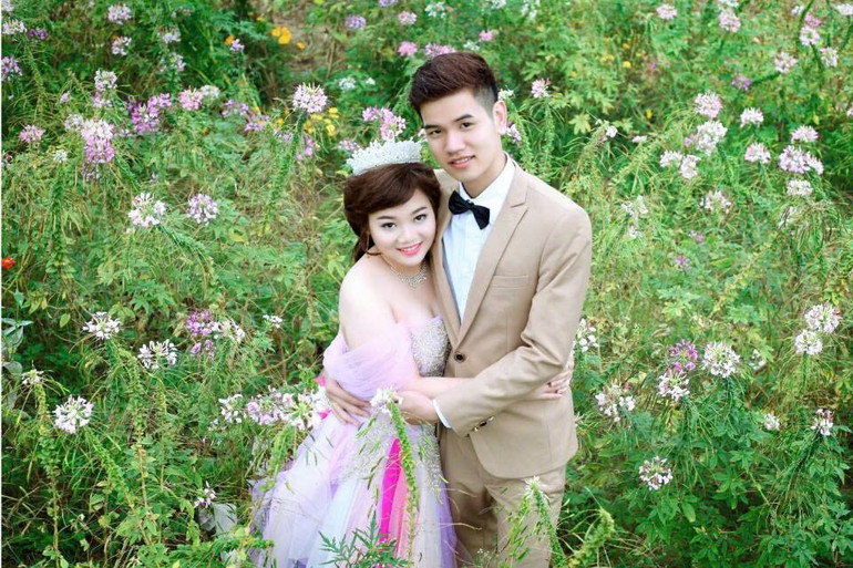 Chị Đỗ Thị Phương Anh (1996) và anh Đỗ Xuân Biển (1996).