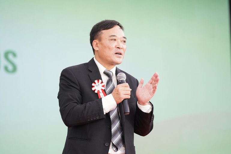 Dược sĩ Nguyễn Xuân Hoàng, Phó Chủ tịch Hiệp hội Thực phẩm chức năng Việt Nam. Dược sĩ Nguyễn Xuân Hoàng, Phó Chủ tịch Hiệp hội Thực phẩm chức năng Việt Nam.