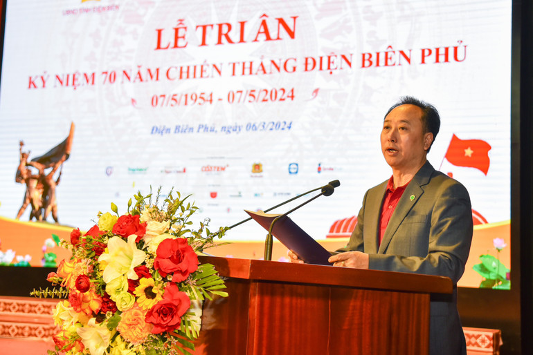 Giáo sư, Tiến sĩ Trần Cao Bính, Giám đốc Bệnh viện Răng Hàm Mặt Trung ương phát biểu tại lễ tri ân.