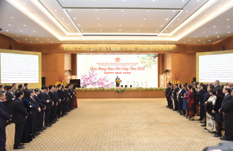 Quang cảnh buổi chiêu đãi.