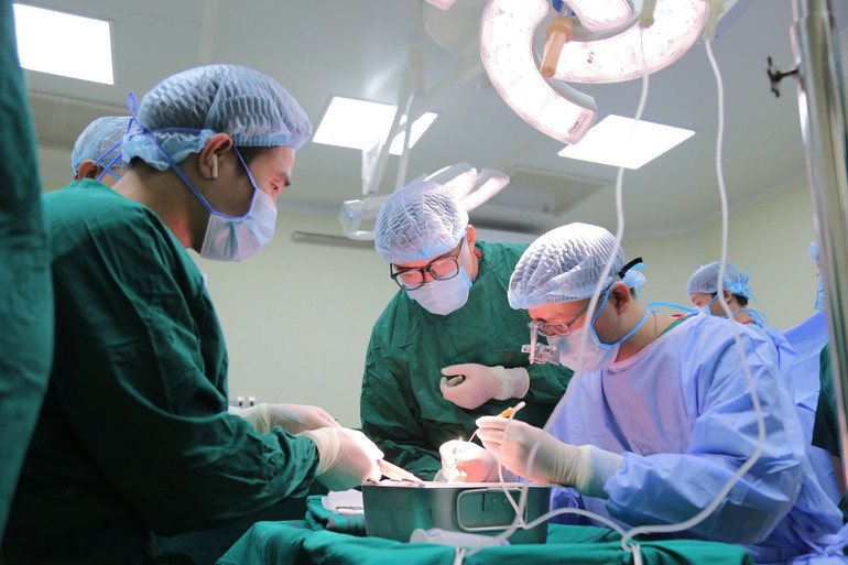 Bệnh viện đa khoa Đức Giang xây dựng quy trình ghép thận và đã triển khai thành công 3 ca ghép. Bệnh viện đa khoa Đức Giang xây dựng quy trình ghép thận và đã triển khai thành công 3 ca ghép.