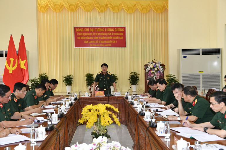 Đại tướng Lương Cường phát biểu chỉ đạo tại buổi thăm và làm việc với Lữ đoàn 950, Quân khu 9.