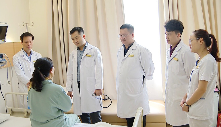 Bệnh nhân phục hồi sau ca phẫu thuật.