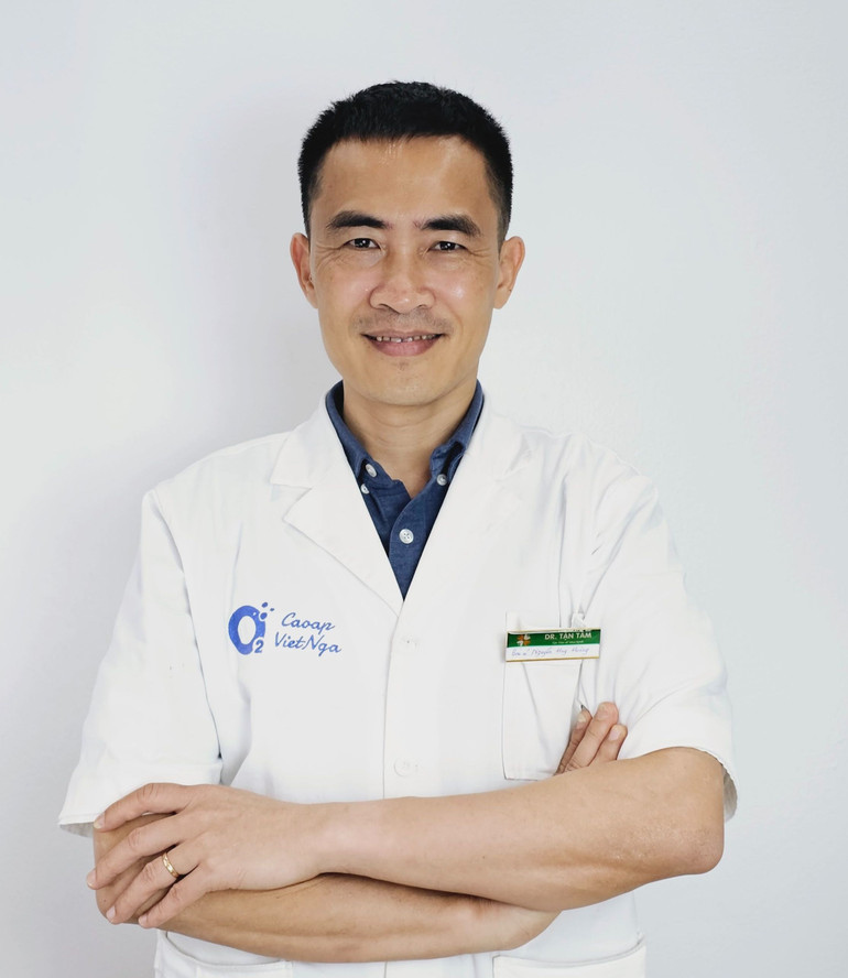 Bác sĩ Nguyễn Huy Hoàng, Trung tâm Nhiệt đới Việt-Nga, Bộ Quốc phòng.