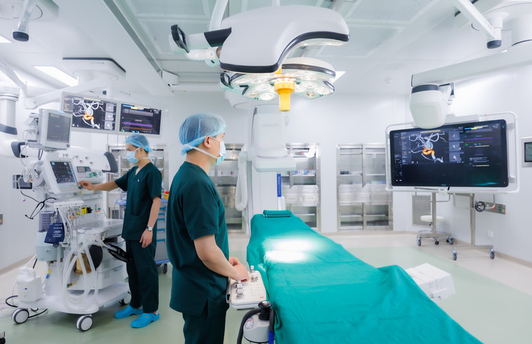 Hệ thống phòng mổ Hybrid. Hệ thống phòng mổ Hybrid.