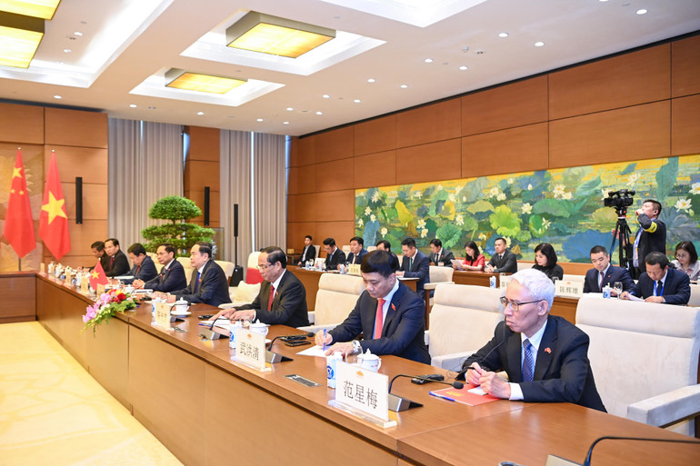 Chủ tịch Quốc hội Trần Thanh Mẫn phát biểu tại buổi hội kiến. (Ảnh: DUY LINH)