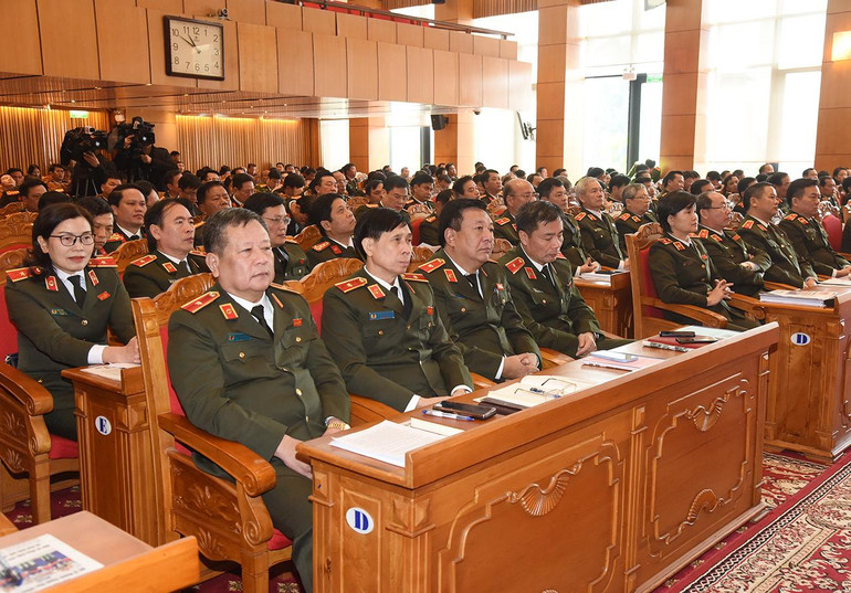 Các đại biểu tham dự hội nghị.