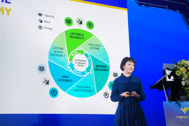 Giáo sư Seth Marder, Giám đốc Viện Năng lượng Tái tạo và Bền vững, một tổ chức liên kết giữa Đại học Colorado-Boulder (CU-Boulder) và NREL (Mỹ). Giáo sư Seth Marder, Giám đốc Viện Năng lượng Tái tạo và Bền vững, một tổ chức liên kết giữa Đại học Colorado-Boulder (CU-Boulder) và NREL (Mỹ).