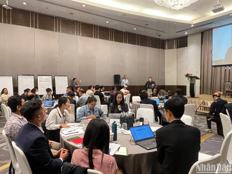 Đại diện các nước tham gia hội thảo.