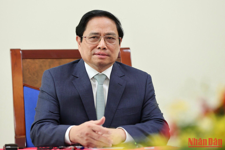 Thủ tướng đề nghị Australia khuyến khích doanh nghiệp Australia tăng cường đầu tư hơn nữa vào Việt Nam.