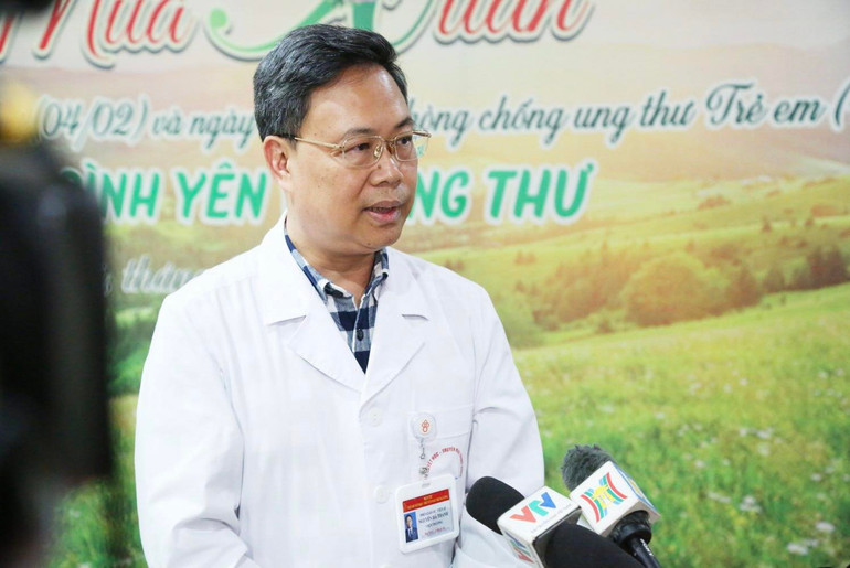 Phó Giáo sư, Tiến sĩ Nguyễn Hà Thanh, Viện trưởng Viện Huyết học-Truyền máu Trung ương.