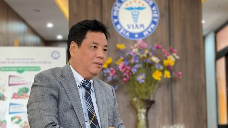 Tiến sĩ, bác sĩ Trương Hồng Sơn, Phó Tổng thư ký - Tổng hội Y học Việt Nam, Viện trưởng Viện Y học ứng dụng.