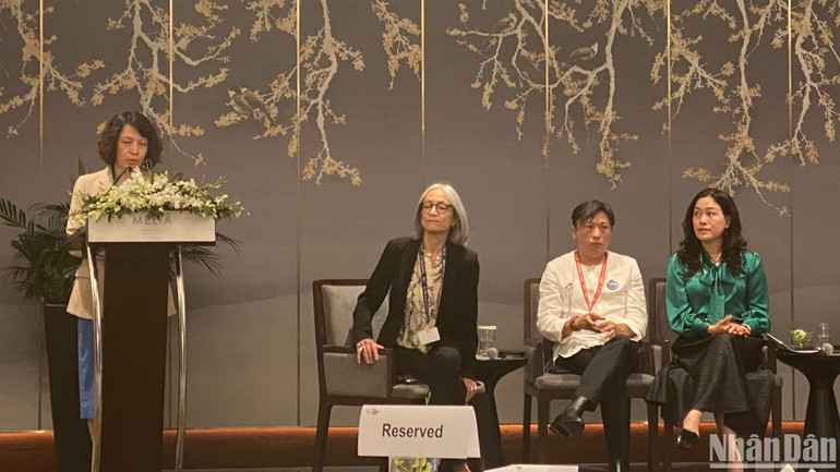 Thứ trưởng Y tế Nguyễn Liên Hương phát biểu tại sự kiện. Thứ trưởng Y tế Nguyễn Liên Hương phát biểu tại sự kiện.