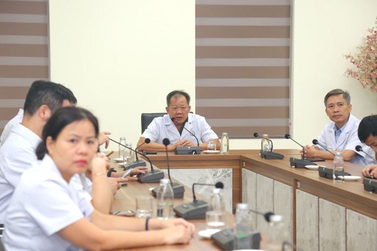 Hội chẩn trực truyến cấp cứu 3 bệnh nhân bị lũ quét vùi lấp tại thôn Làng Nủ, xã Phúc Khánh, huyện Bảo Yên, tỉnh Lào Cai. Hội chẩn trực truyến cấp cứu 3 bệnh nhân bị lũ quét vùi lấp tại thôn Làng Nủ, xã Phúc Khánh, huyện Bảo Yên, tỉnh Lào Cai.