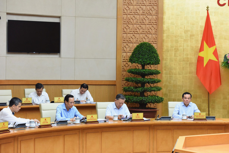 Toàn cảnh phiên họp.