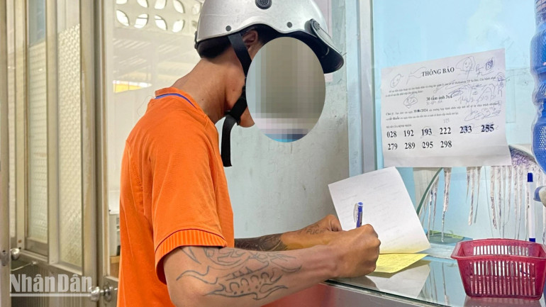 Ký cấp phát thuốc methadone nhiều ngày.