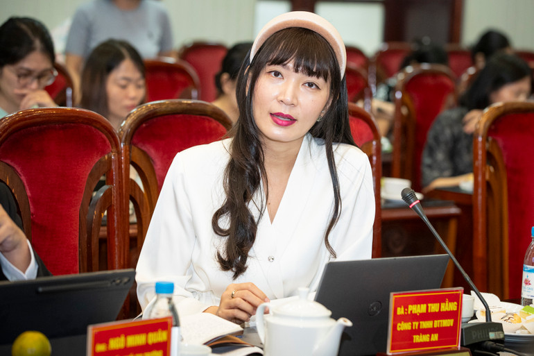 Bà Phạm Thu Hằng.