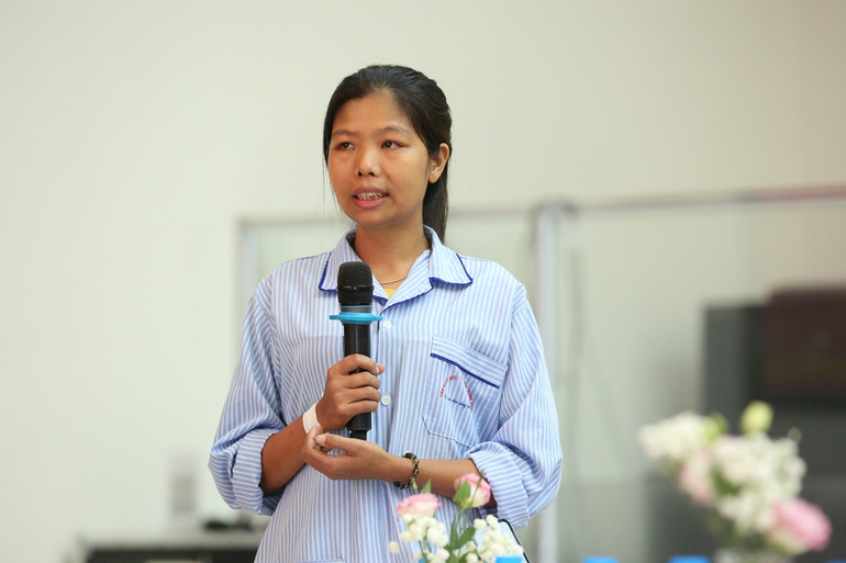 Bệnh nhân thalassemia gửi lời cảm ơn tới những người hiến máu hòa hợp đã giúp chị có cơ hội được ổn định sức khỏe. Bệnh nhân thalassemia gửi lời cảm ơn tới những người hiến máu hòa hợp đã giúp chị có cơ hội được ổn định sức khỏe.