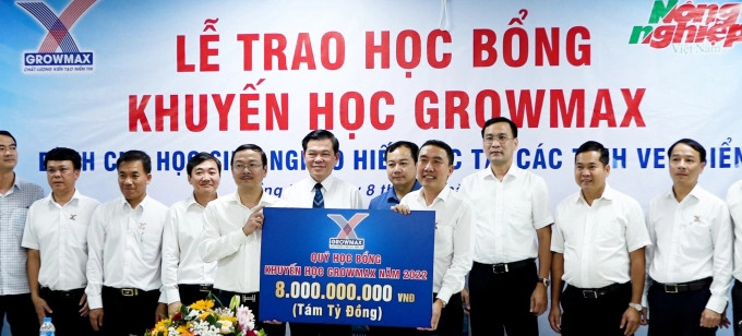 Lễ công bố thành lập Quỹ khuyến học GrowMax với sự chứng kiến của ông Nguyễn Hồng Lĩnh, Bí thư Tỉnh ủy Đồng Nai. Lễ công bố thành lập Quỹ khuyến học GrowMax với sự chứng kiến của ông Nguyễn Hồng Lĩnh, Bí thư Tỉnh ủy Đồng Nai.