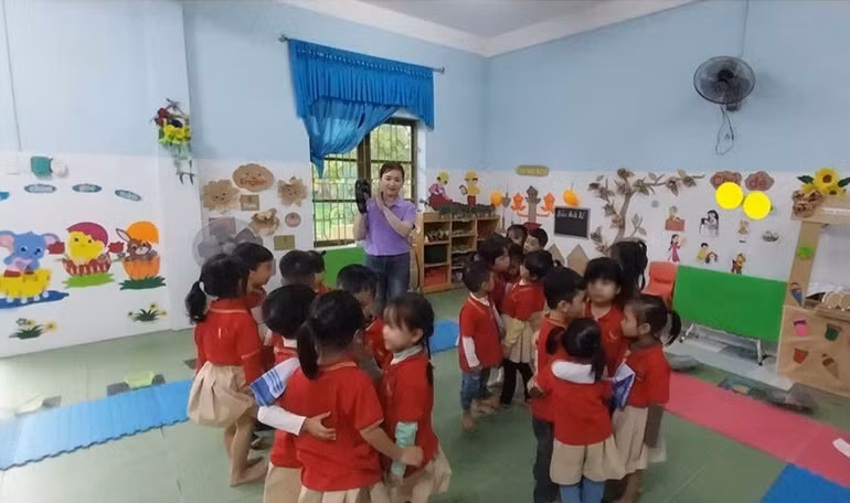 Chị Nguyễn Thị Tuyết là giáo viên mầm non.