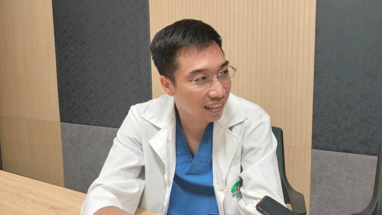 Bác sĩ Bùi Thanh Hiếu chia sẻ thông tin về ứng dụng kỹ thuật AI trong nha khoa. Bác sĩ Bùi Thanh Hiếu chia sẻ thông tin về ứng dụng kỹ thuật AI trong nha khoa.