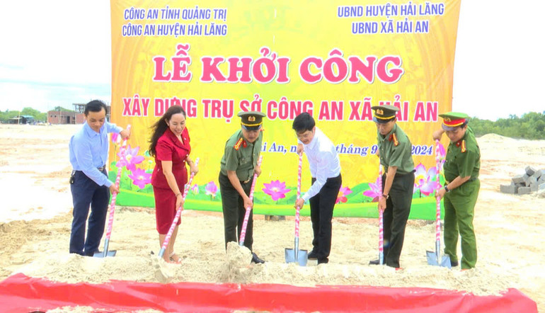 Nghi thức khởi công trụ sở Công an xã Hải An, huyện Hải Lăng.