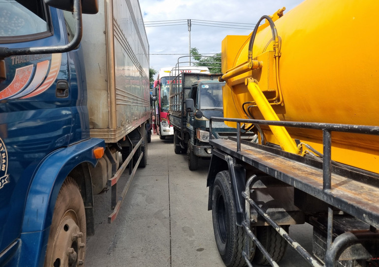 Các dây chuyền đăng kiểm xe ô-tô tại Đà Nẵng làm việc hết công năng.