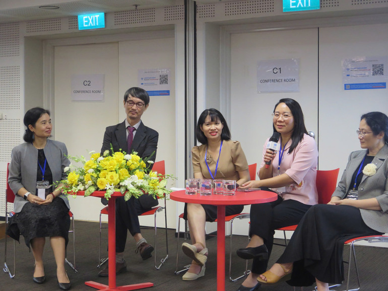 Phó Giáo sư, Tiến sĩ Trương Tuyết Mai, Phó Viện trưởng Viện Dinh dưỡng Quốc gia chia sẻ tại hội thảo.