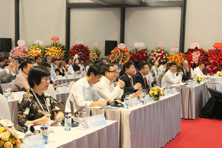 Các đại biểu tham dự hội nghị. Các đại biểu tham dự hội nghị.