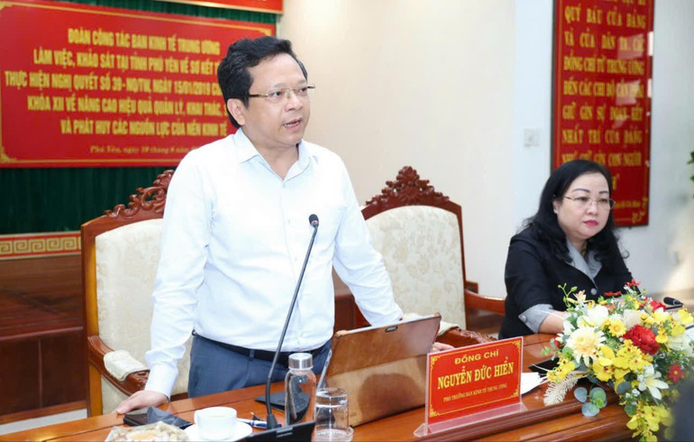 Đồng chí Nguyễn Đức Hiển, Phó Trưởng Ban Kinh tế Trung ương phát biểu tại buổi làm việc với lãnh đạo tỉnh Phú Yên.